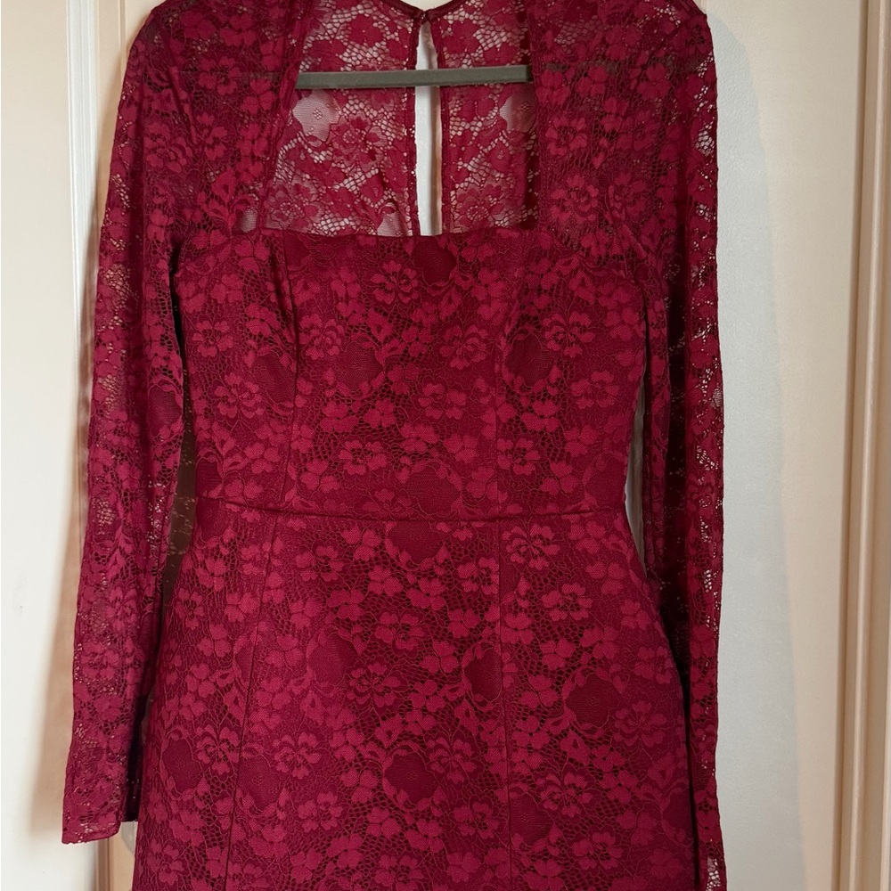 Lace Long-Sleeve Midi Dress in Burgundy